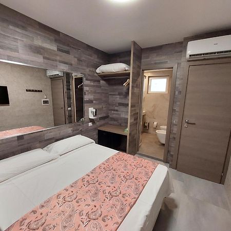 Hotel Pontenuovo Merone Ngoại thất bức ảnh