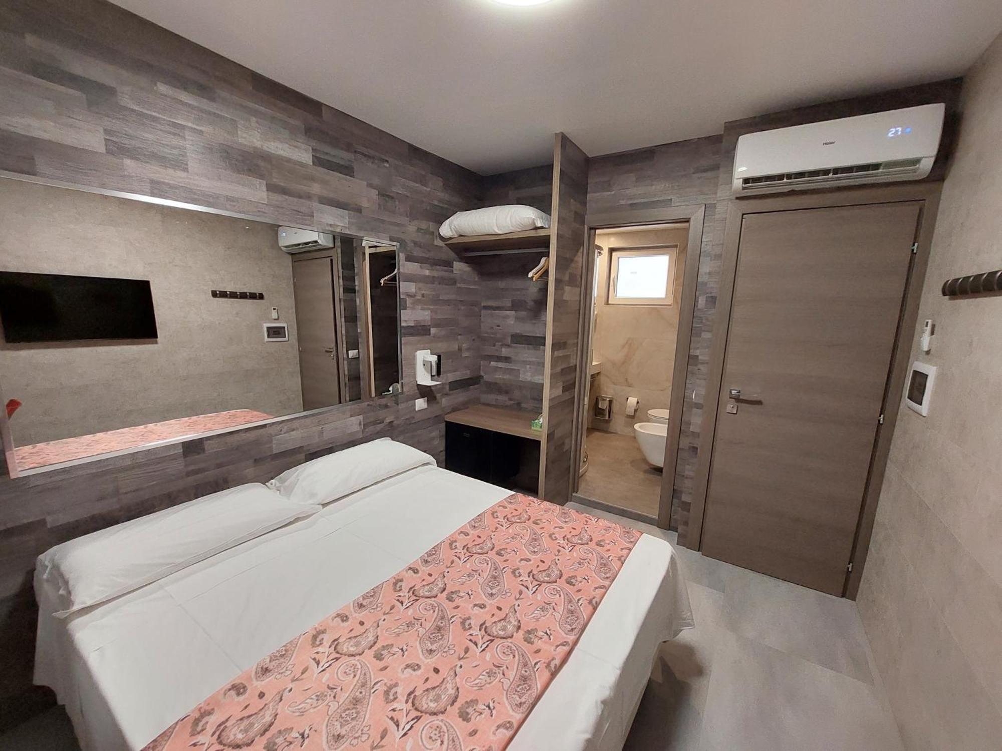 Hotel Pontenuovo Merone Ngoại thất bức ảnh